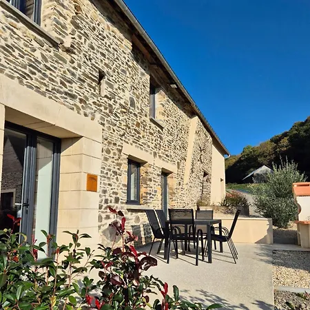 Holiday home - L'acacia Pont-d'Ouilly