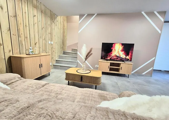 - L'acacia * Pont-d'Ouilly